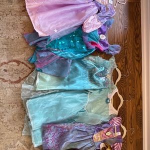 Little girl’s Dress-up Clothes